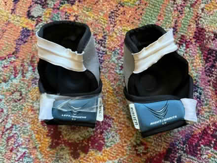Photo of free Bauer E-P300 Jr. hockey elbow pads (Huron and Wellington) #3