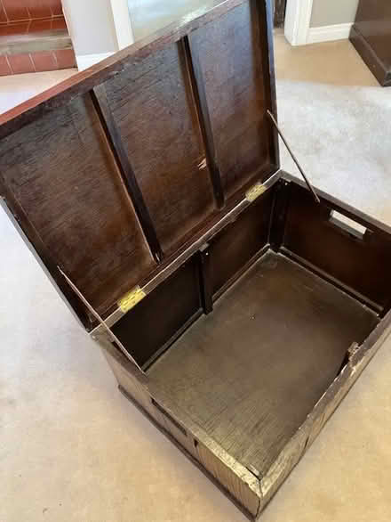 Photo of free Bamboo wooden chest in need of TLC (TW1 East Twickenham) #3