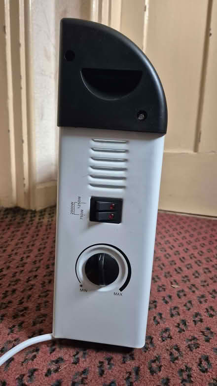 Photo of free Electric convector heater, 2kW (Tower Gardens Estate N17) #2