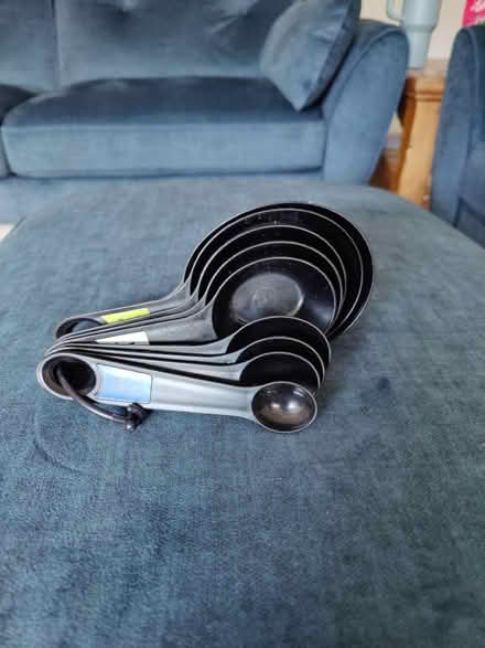 Photo of free Various kitchen utensils (Wheathampstead AL4) #1