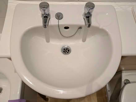 Photo of free Bathroom sink (Kidlington OX5) #1