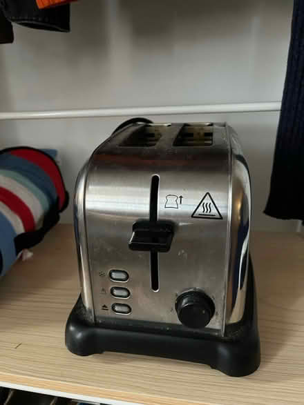 Photo of free Toaster (Hemel) #2