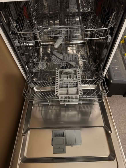 Photo of free Hotpoint Dishwasher – Fully Working – Cheltenham (Tivoli GL50) #3