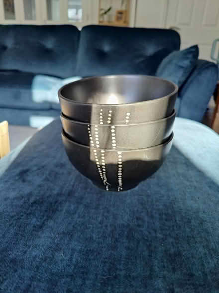 Photo of free 3 black bowls (Wheathampstead AL4) #1