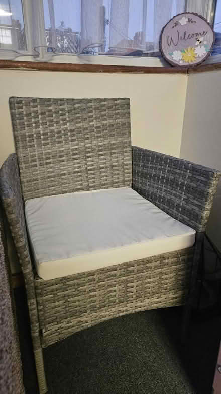 Photo of free chair with a cushion (Hoddesdon EN11) #1