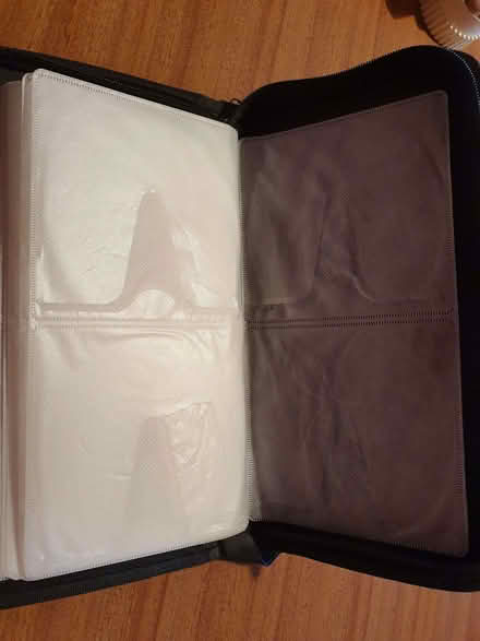 Photo of free CD/DVD storage folder (Newtown B19) #2
