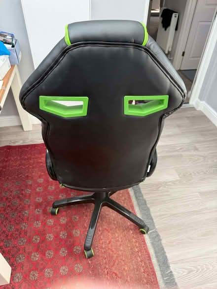 Photo of free gaming / office chair black leatherette with lime green trim (Whaddon GL52) #2