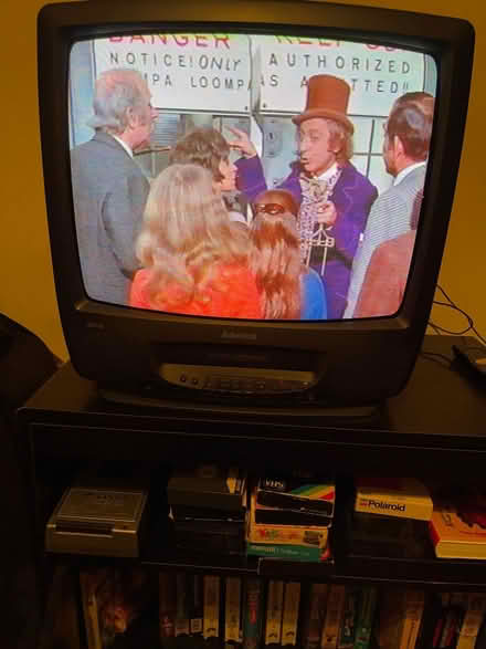 Photo of free Admiral TV/VCR player (Niles) #1