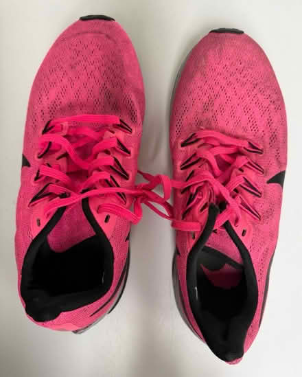 Photo of free Lace-up tennis shoes, size 8.5 (Valencia Avenue, Sunnyvale) #1