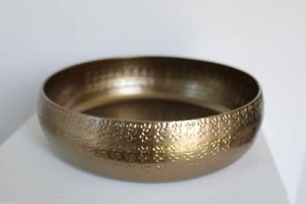 Photo of free 8 x gold bowls (Stockbridge EH4) #1