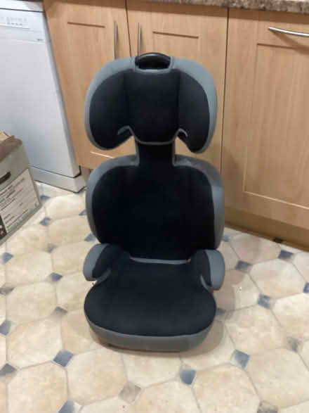 Photo of free Child’s car seat model R44/04 15kg-36kg (Wickham Bishops CM8) #1