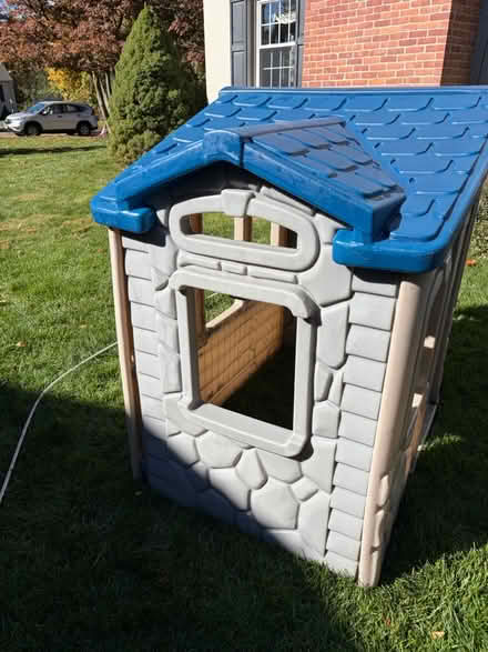 Photo of free Children’s Playhouse (Trumbull) #1