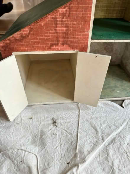 Photo of free Handmade dolls house (to renovate) (N12 North Finchley) #4