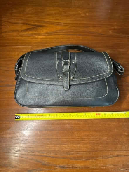 Photo of free Black faux leather purse / hand bag* (Agar Grove NW1) #1