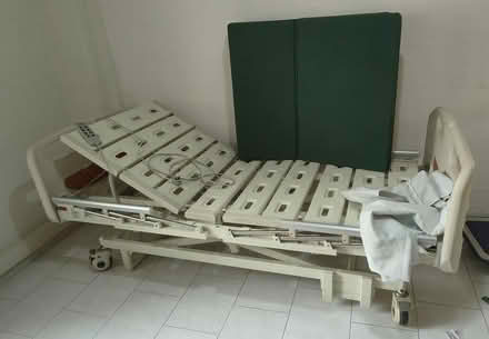 Photo of free Hospital bed in good condition (Block 112 Ho Ching Road) #1