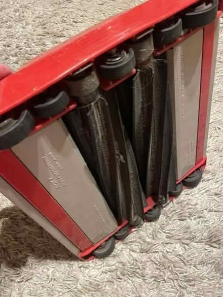 Photo of free 3M Manual floor and carpet sweeper (Brigstock NN14) #3