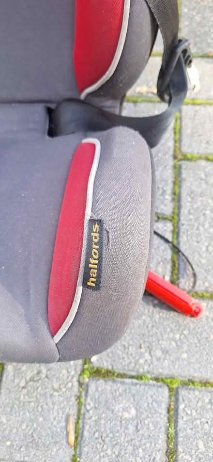 Photo of free Halfords car seat (Area TN14) #2