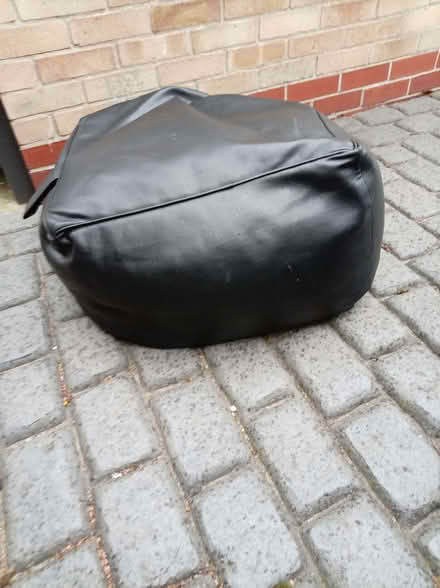Photo of free Faux leather pouffe (Maldon CM9) #1