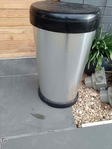 Photo of free flip top kitchen bin (Northway OX3) #1