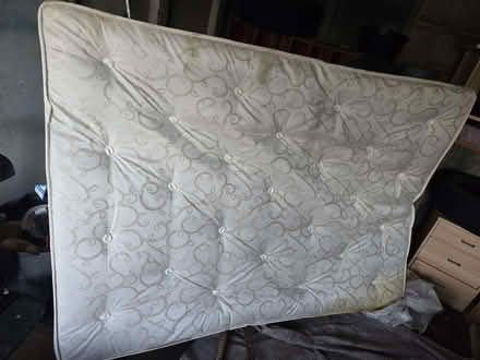 Photo of free Beds, Mattresses, Wardrobe & Bedside Cabinet – Urgent C (Wildridings RG12) #4