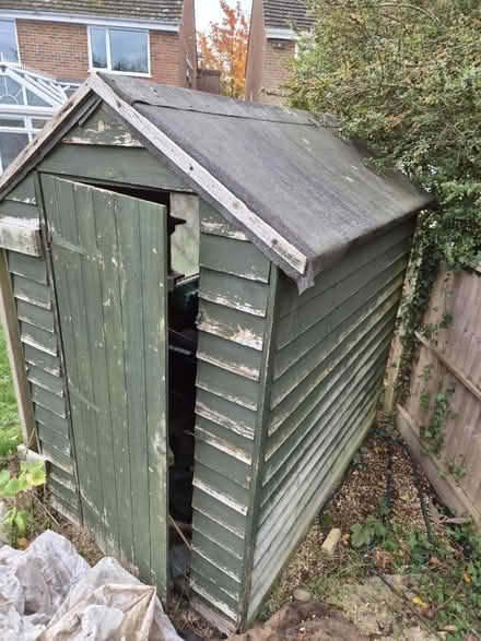 Photo of free Small garden shed (Tewin) #4