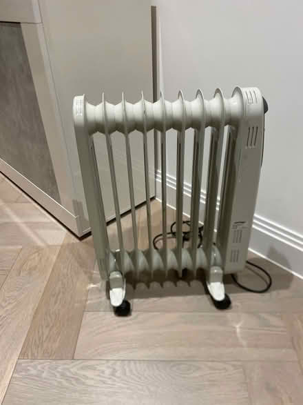 Photo of free Oil-Filled Radiator β Esher (Esher KT10) #1