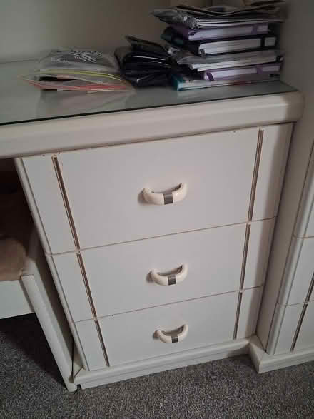 Photo of free Complete bedroom set (DY10 Horsefair Kidderminster) #4