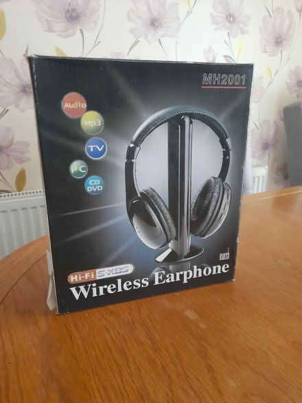 Photo of free Wireless headphones (Whissendine. LE15) #3