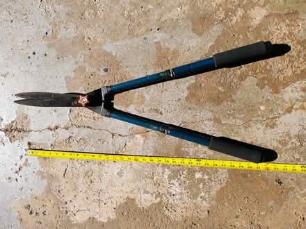 Photo of free Hedge trimmer (Westmont) #1