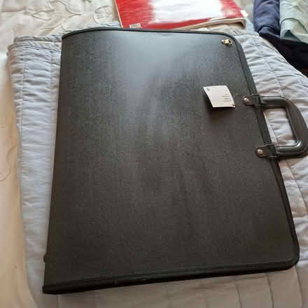 Photo of free Portfolio case and part used drawing pad (Charminster BH8) #4
