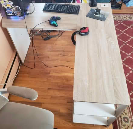 Photo of free L Shaped Desk (Middletown) #3