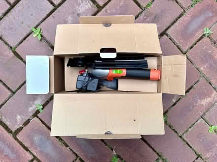 Photo of free Ozito Cordless Hedge Trimmer 🪴 (Mount Waverley) #3