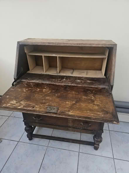 Photo of free Small Bureau (thorntonheath, CR7) #2