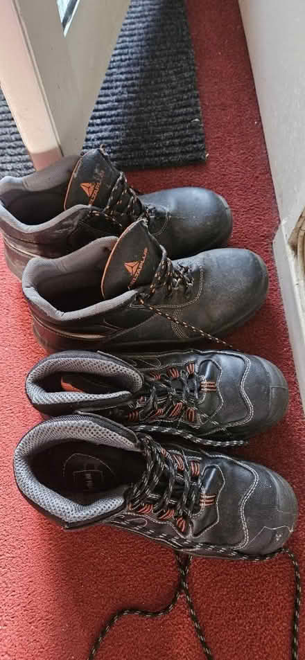 Photo of free Work boots x 2 pairs (Stevenage SG2) #1