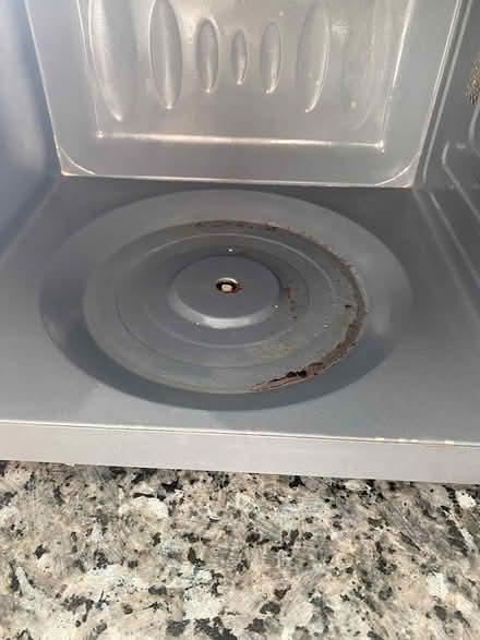 Photo of free Panasonic 800W microwave (Lee, SE12) #4