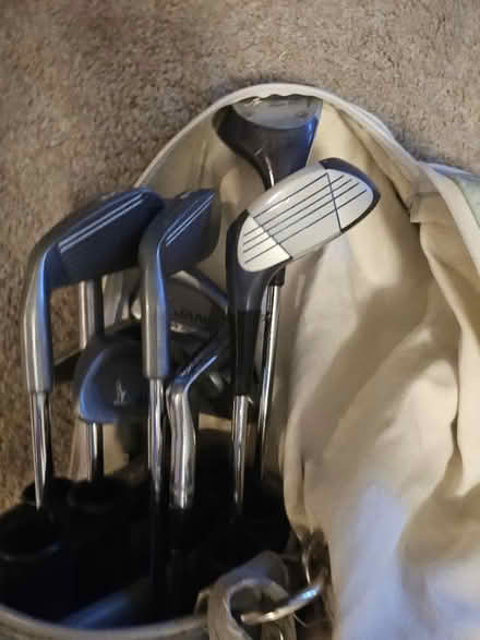 Photo of free Golf clubs in golf bag (Throckley NE15) #3
