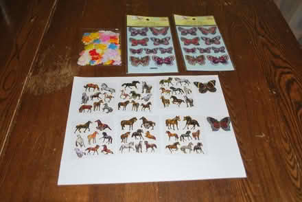 Photo of free Stickers (gatineau ave & de bourgogne st) #1