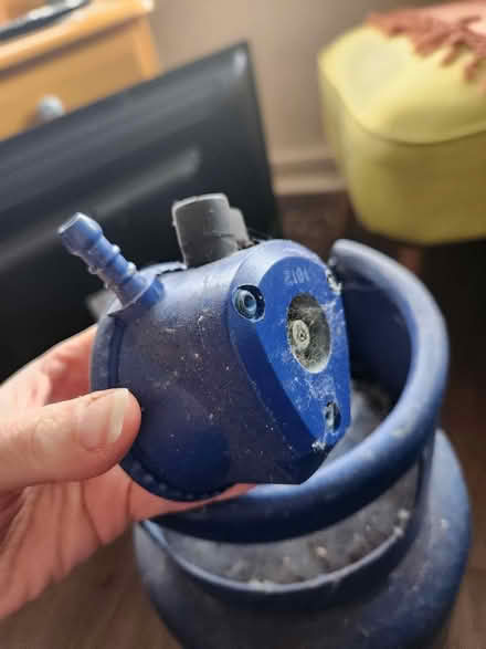 Photo of free Flo Gas cylinder (Caerphilly town centre, CF83) #3