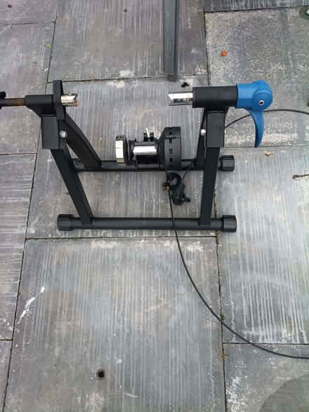 Photo of free Turbo trainer for bikes (Dunmurry BT10) #2