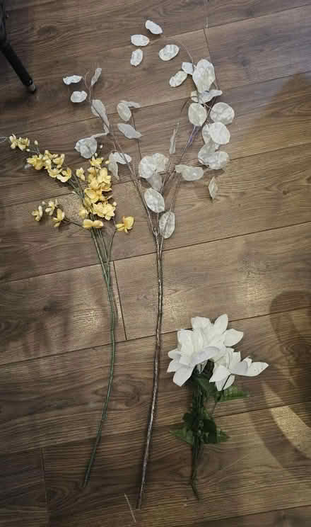 Photo of free 3 artificial flowers, leaves (CROWBOROUGH Tn6) #1