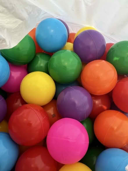 Photo of free Colourful plastic balls (NW6 Kilburn) #1