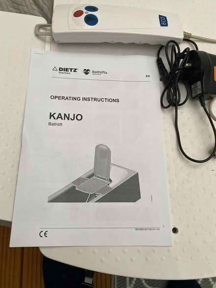 Photo of free Bath seat (old harlow CM17) #3