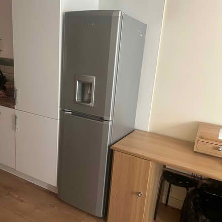 Photo of free Beko frost-free fridge freezer (Islington London N1) #3