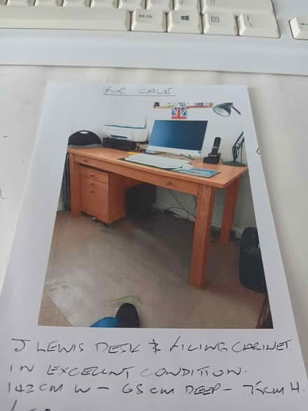 Photo of free Desk & small filing cabinet (Chinnor, OX39 4FJ.) #1