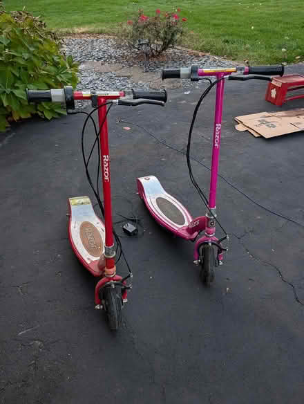 Photo of free Two razor scooters without batt (Sparta) #1