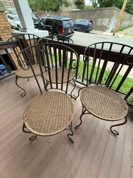 Photo of free 4 chairs for indoor/outdoor (Mt Washington) #2