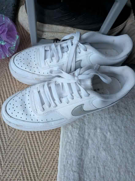 Photo of free Nike trainers (Luton LU4) #1