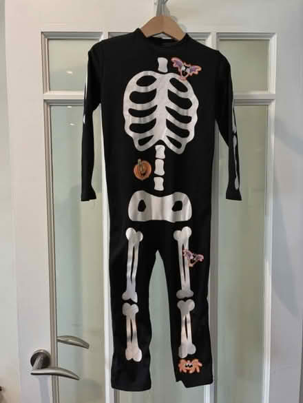 Photo of free Halloween one-piece skeleton suit, unisex age 2-3 (East Barnet N20) #1
