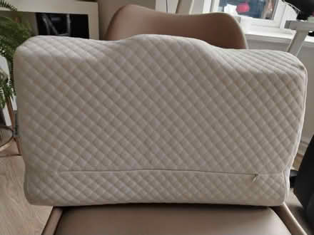 Photo of free Pillows for neck and shoulder pain (Ng5) #4