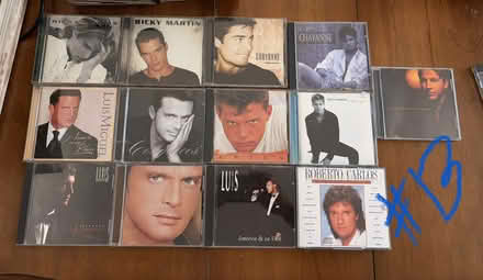 Photo of free Spanish music cds (Gardena) #4